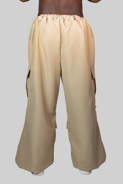 Pantalón Cargo Parachute Beige