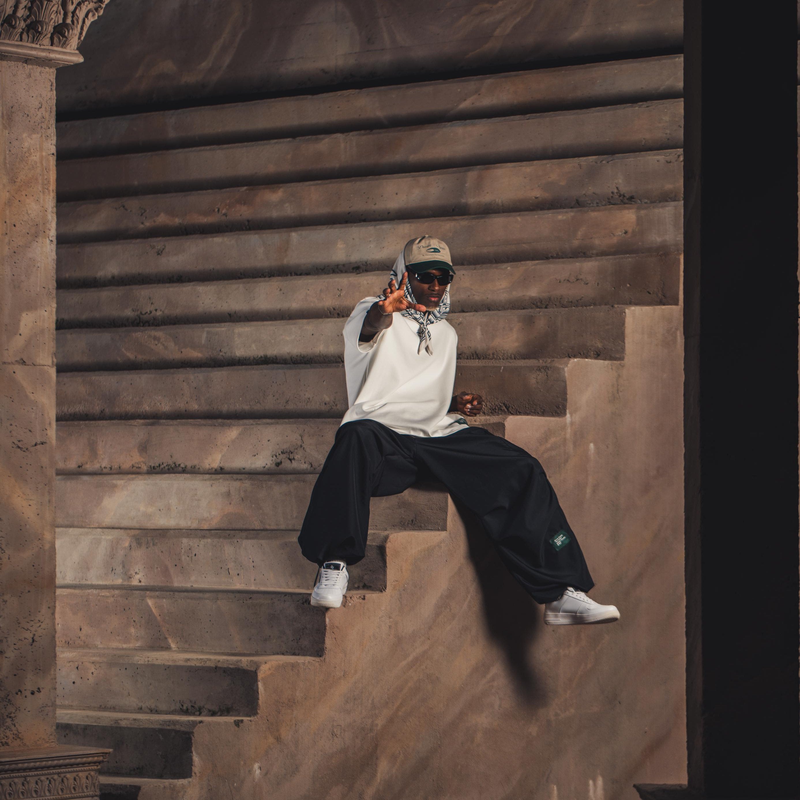 Pantalón Cargo Parachute Negro